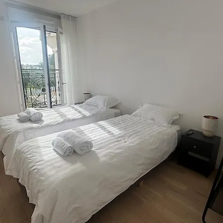 Appartement Moderne Et Calme 2 Parking T6 *